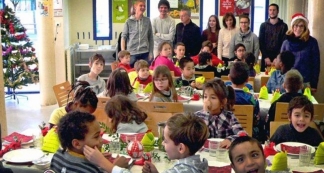 Repas de fête avant des vacances pour tous à Caussade