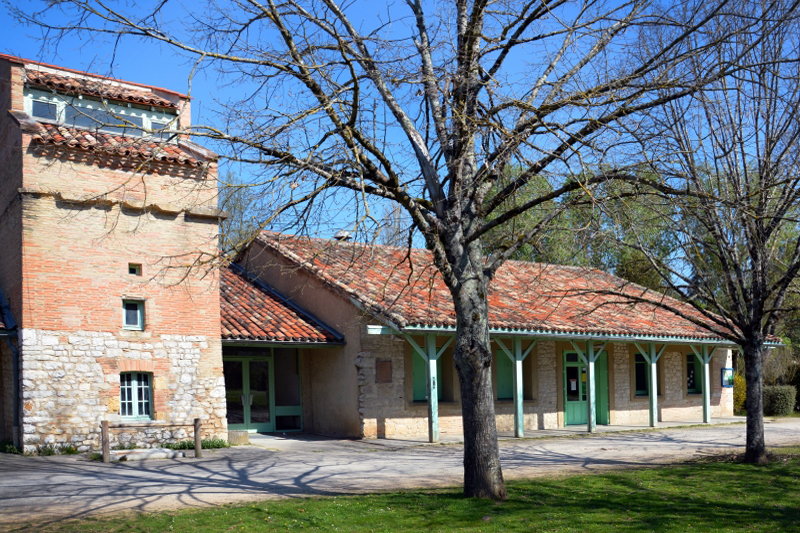 https://www.lecgs.org/photos/presentation/2987/centre-loisirs-caussade.jpg